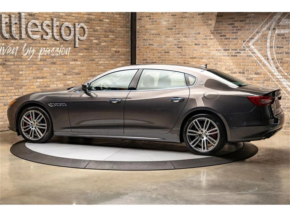2017 Maserati Quattroporte 6th Gen - Image 11 of 31