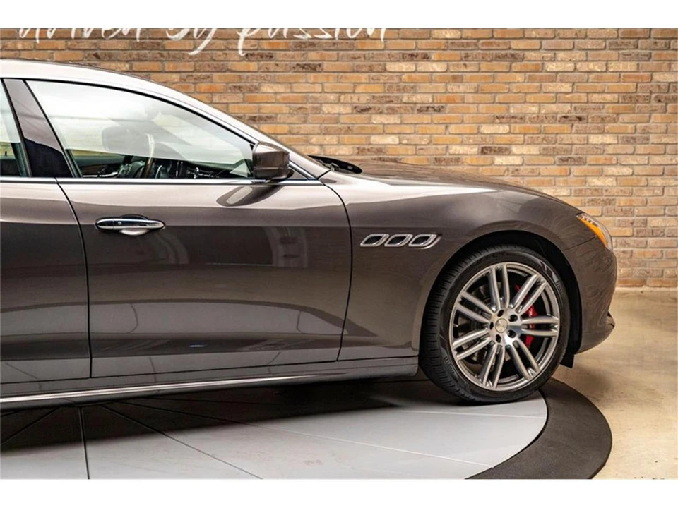 2017 Maserati Quattroporte 6th Gen - Image 15 of 31