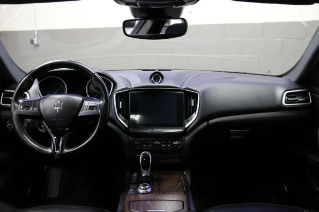 2017 Maserati Ghibli 3rd Gen - Image 9 of 24