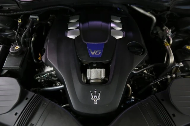 2017 Maserati Quattroporte - Image 7 of 24