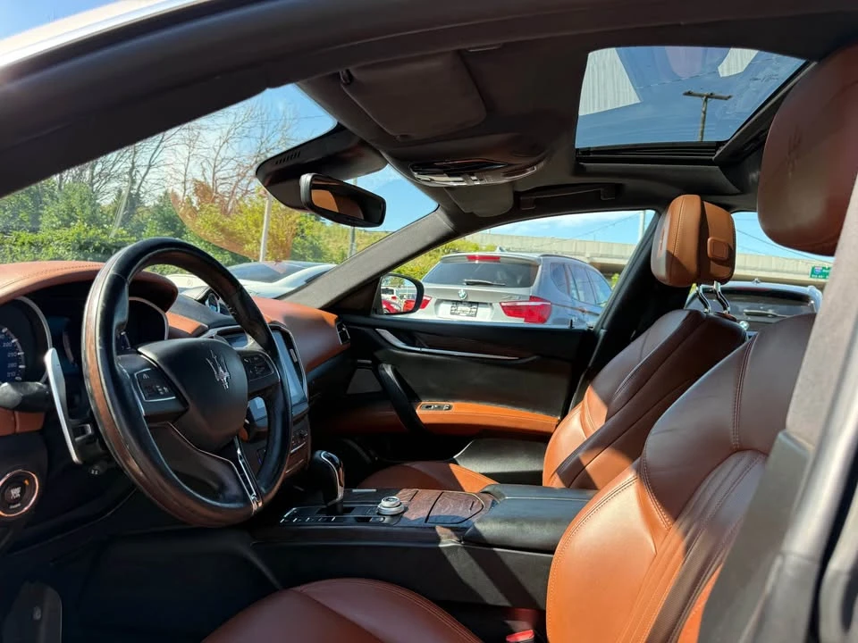 2017 Maserati Ghibli 3rd Gen - Image 11 of 16