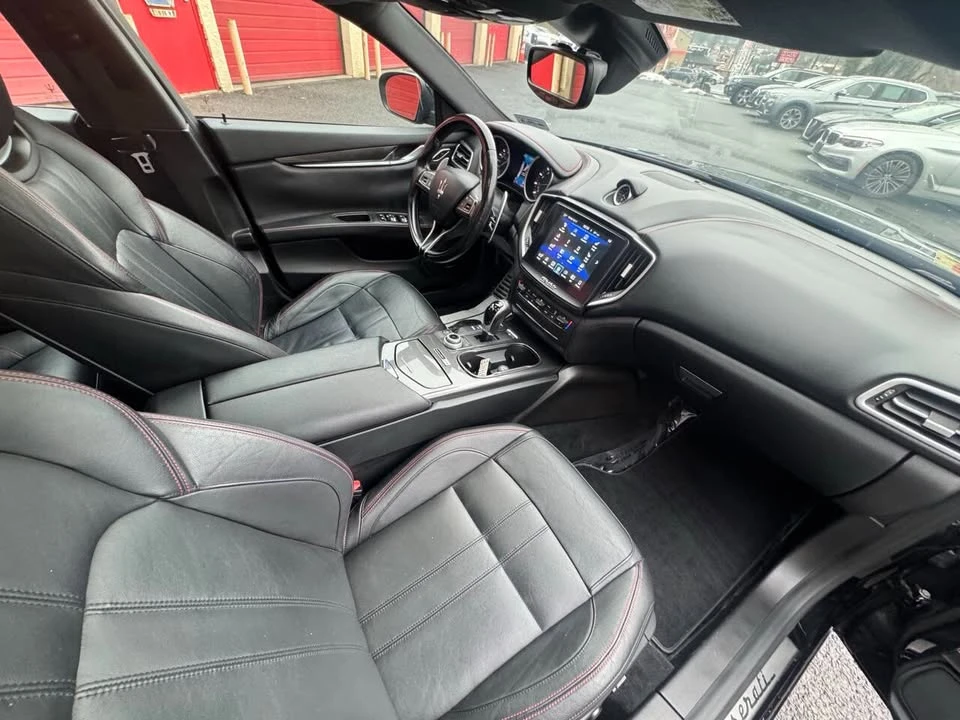 2017 Maserati Ghibli 3rd Gen - Image 14 of 20