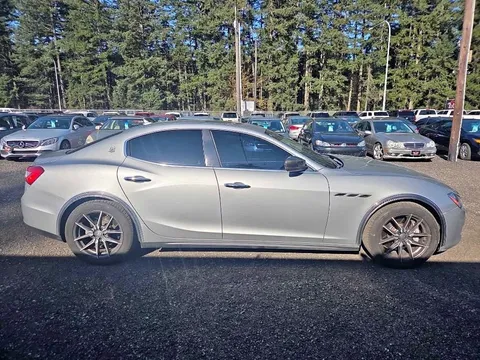 2017 Maserati Ghibli Base