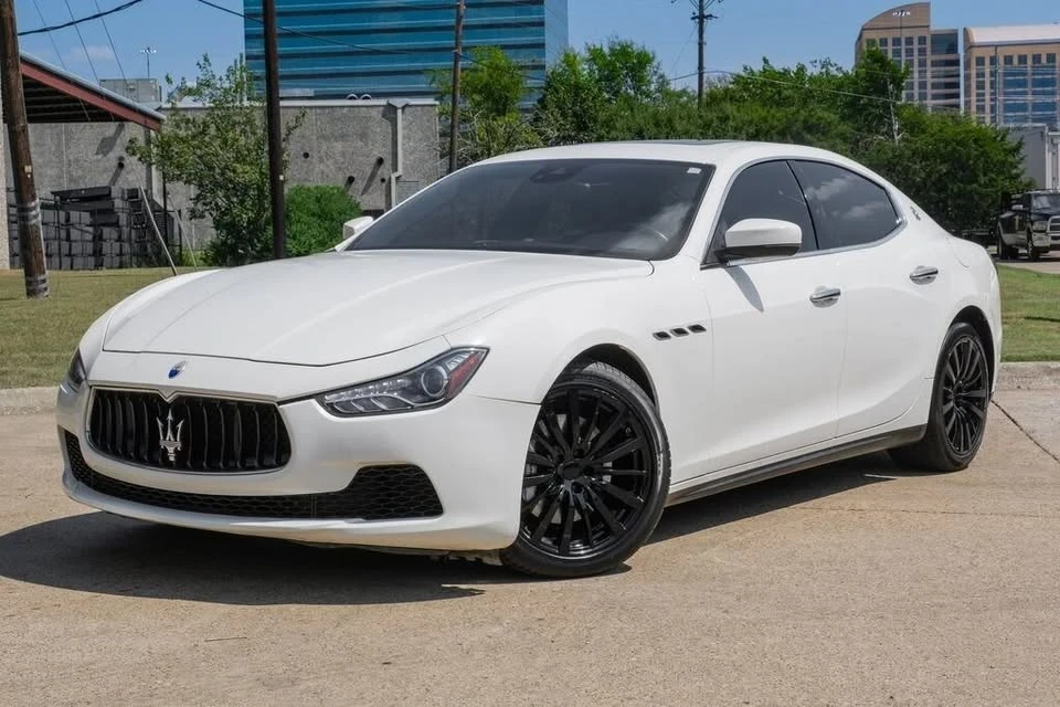 2017 Maserati Ghibli 3rd Gen - Image 2 of 9