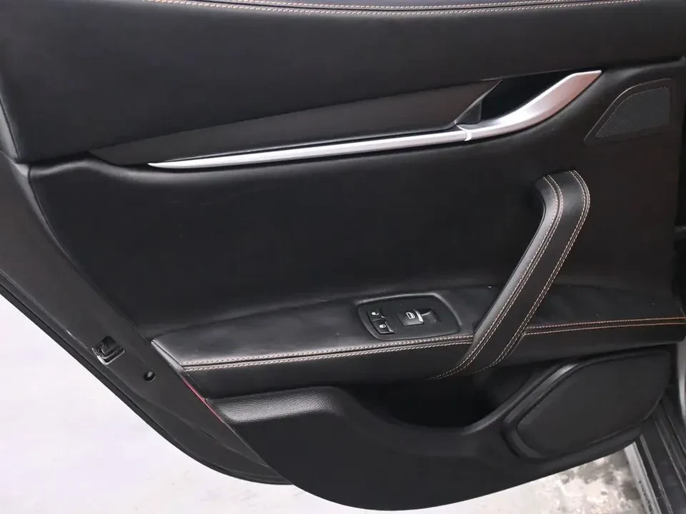 2017 Maserati Ghibli 3rd Gen - Image 13 of 20