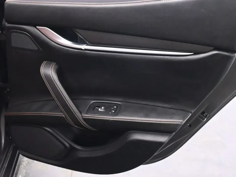 2017 Maserati Ghibli 3rd Gen - Image 16 of 20