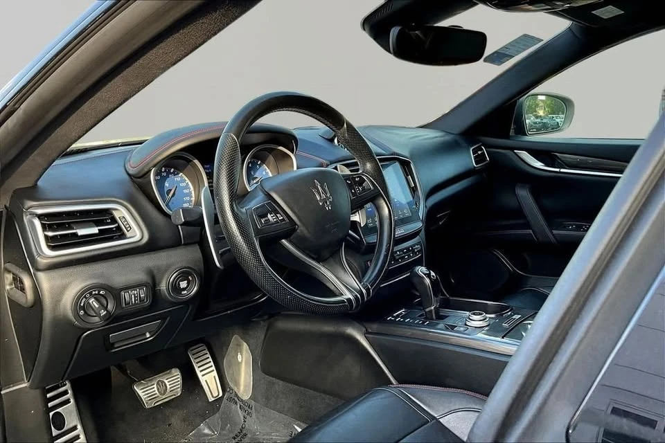2017 Maserati Ghibli 3rd Gen - Image 16 of 20
