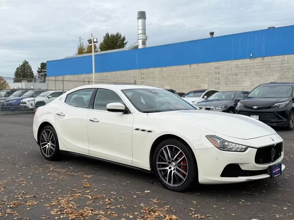 2017 Maserati Ghibli 3rd Gen - Image 3 of 14