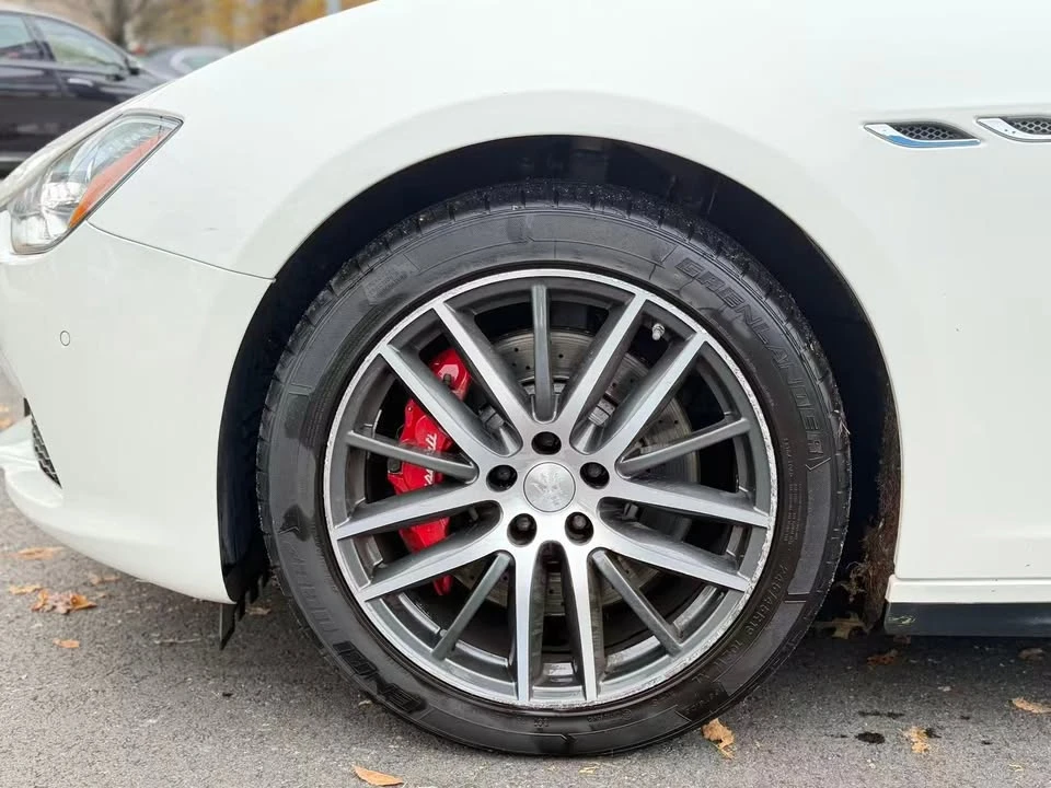 2017 Maserati Ghibli 3rd Gen - Image 7 of 15