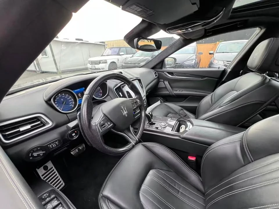 2017 Maserati Ghibli 3rd Gen - Image 15 of 19