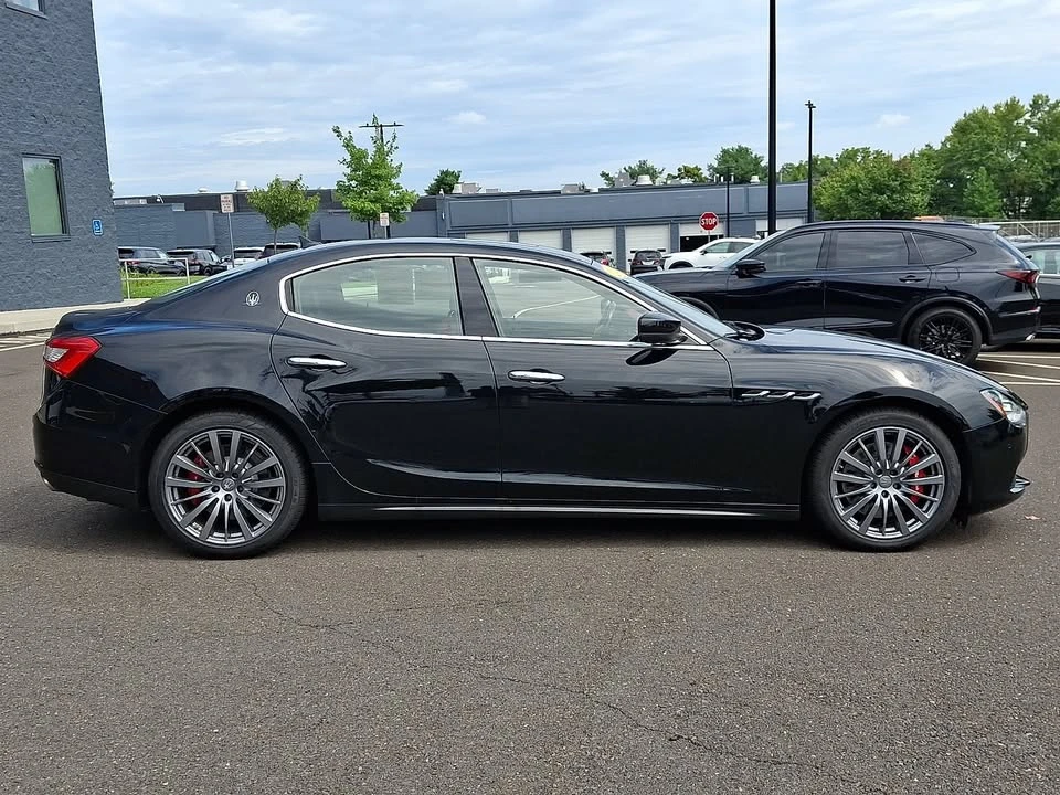 2017 Maserati Ghibli 3rd Gen - Image 3 of 18
