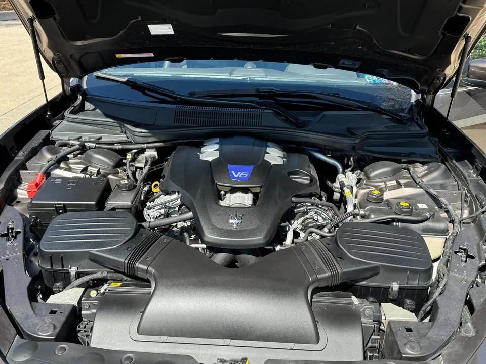 2017 Maserati Ghibli 3rd Gen - Image 13 of 20