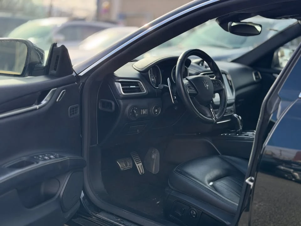 2017 Maserati Ghibli 3rd Gen - Image 8 of 16