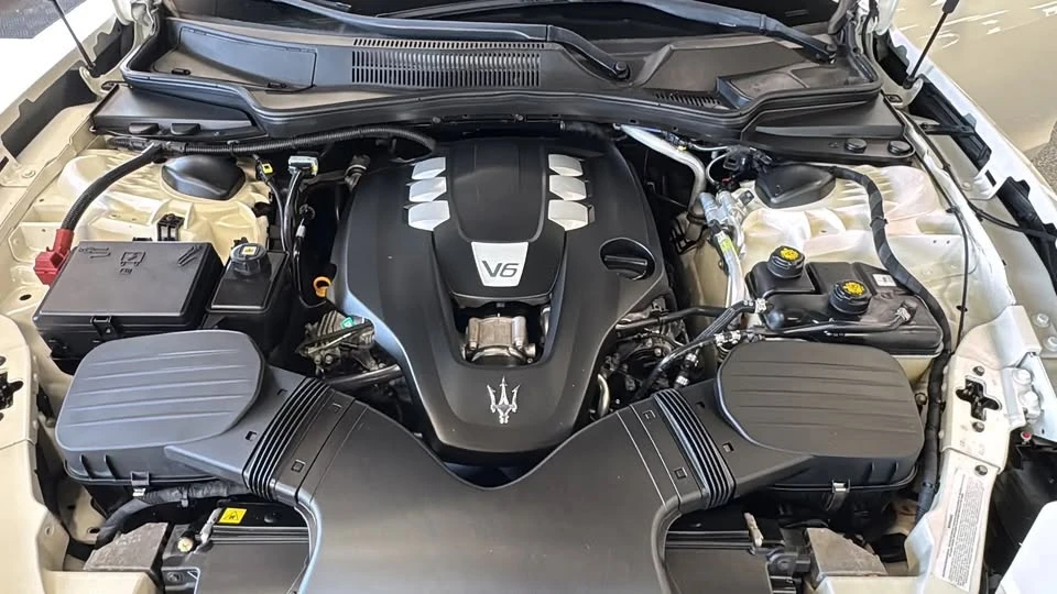 2017 Maserati Ghibli 3rd Gen - Image 19 of 20