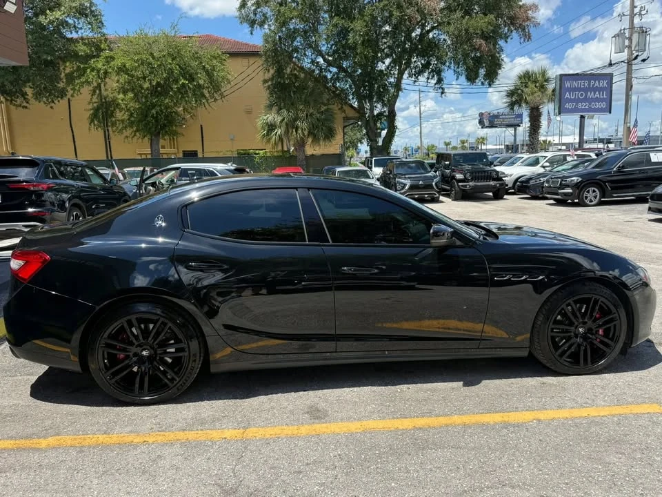 2017 Maserati Ghibli 3rd Gen - Image 5 of 19