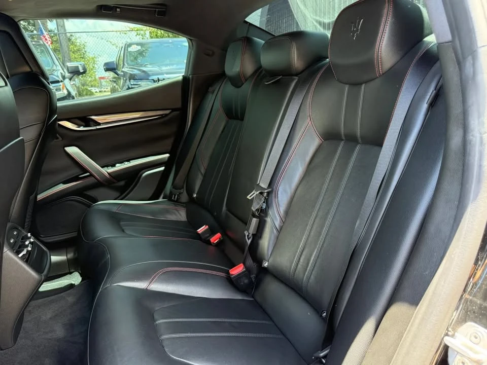 2017 Maserati Ghibli 3rd Gen - Image 15 of 19