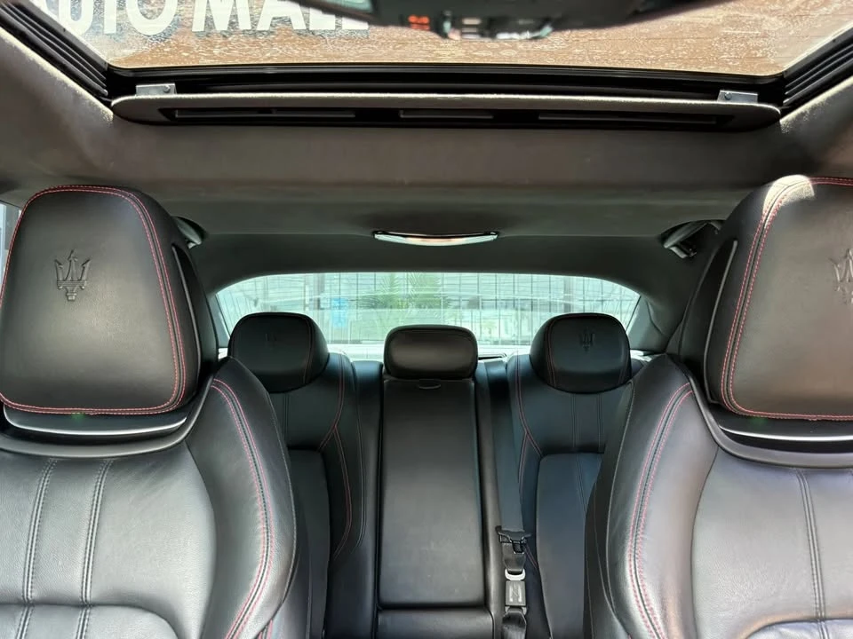 2017 Maserati Ghibli 3rd Gen - Image 14 of 19