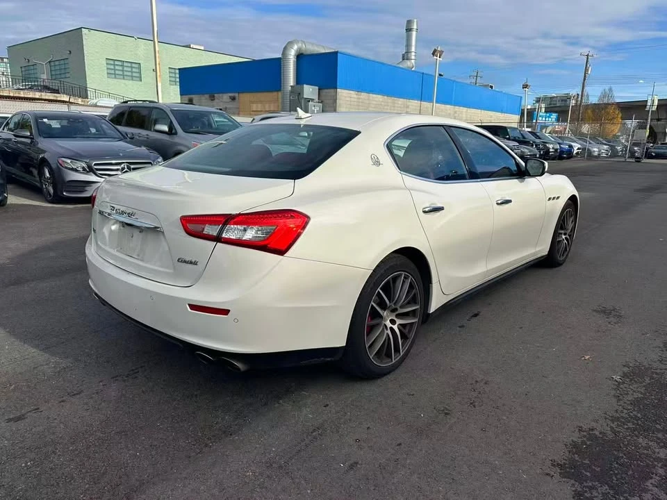 2017 Maserati Ghibli 3rd Gen - Image 5 of 20