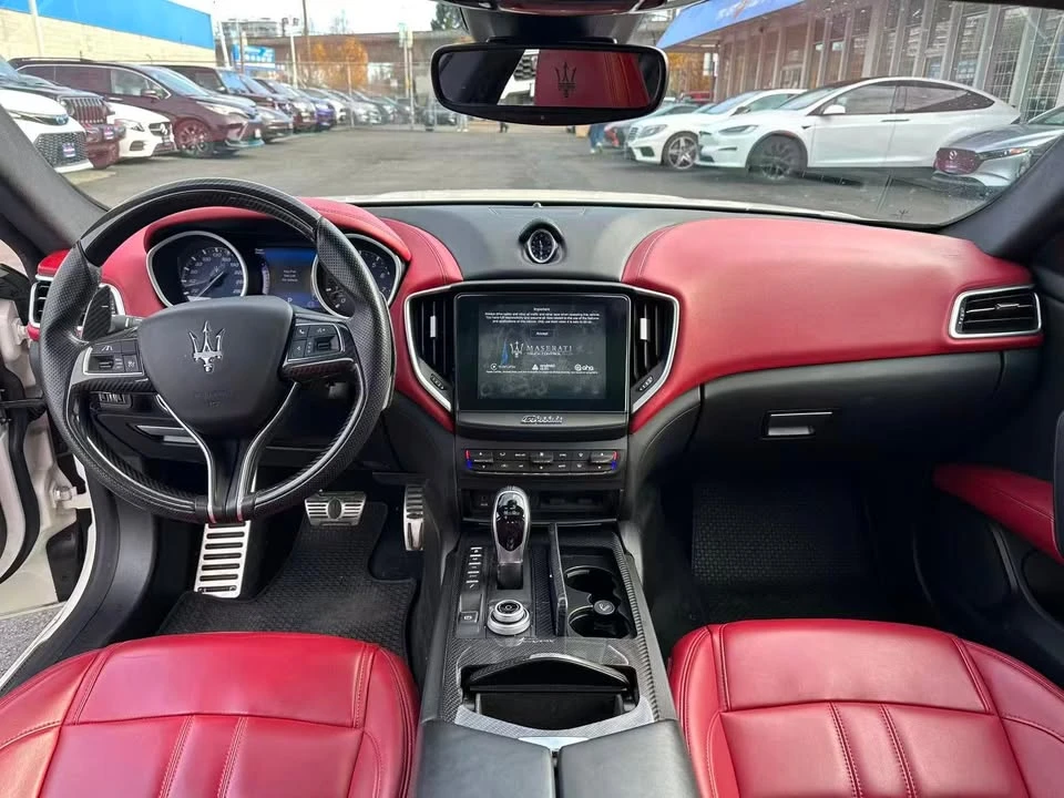 2017 Maserati Ghibli 3rd Gen - Image 13 of 20