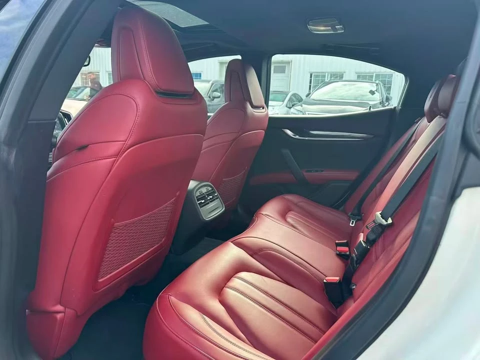 2017 Maserati Ghibli 3rd Gen - Image 12 of 20