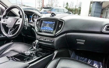 2017 Maserati Ghibli 3rd Gen - Image 7 of 10