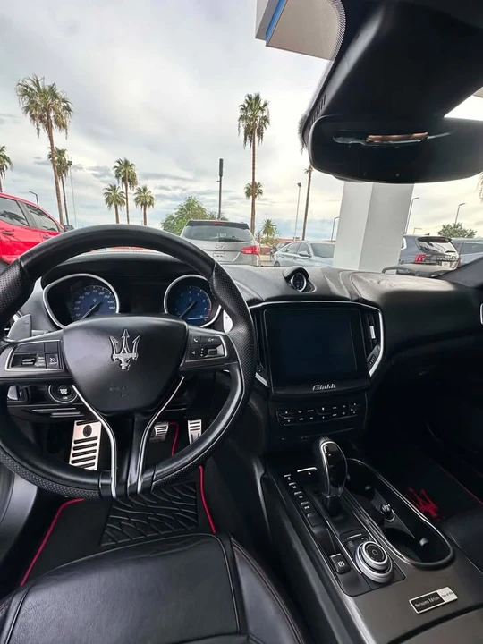 2017 Maserati Ghibli 3rd Gen - Image 8 of 17