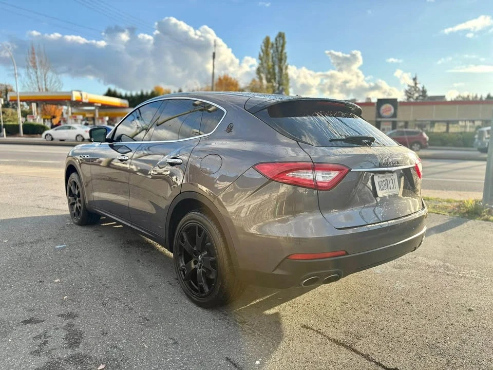 2017 Maserati Levante - Image 7 of 17