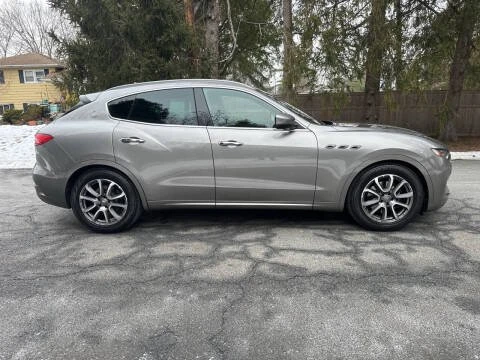 2017 Maserati Levante - Image 2 of 19