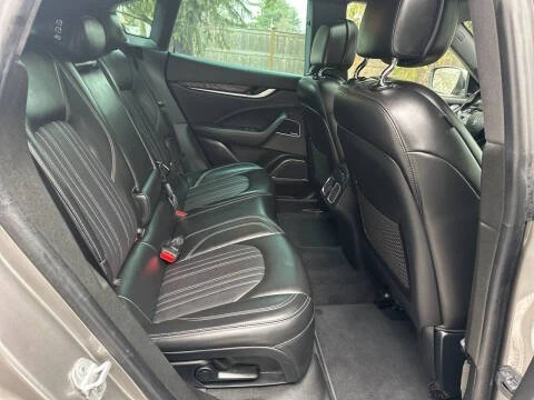 2017 Maserati Levante - Image 16 of 19