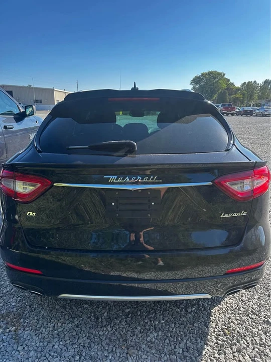 2017 Maserati Levante - Image 5 of 9