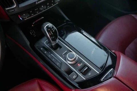 2017 Maserati Levante - Image 14 of 19