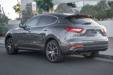2017 Maserati Levante - Image 3 of 19