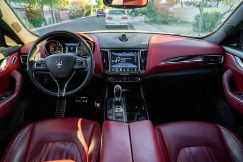 2017 Maserati Levante - Image 17 of 19