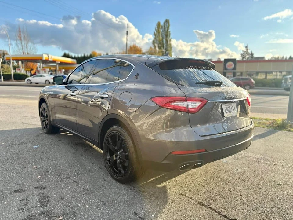 2017 Maserati Levante - Image 6 of 17