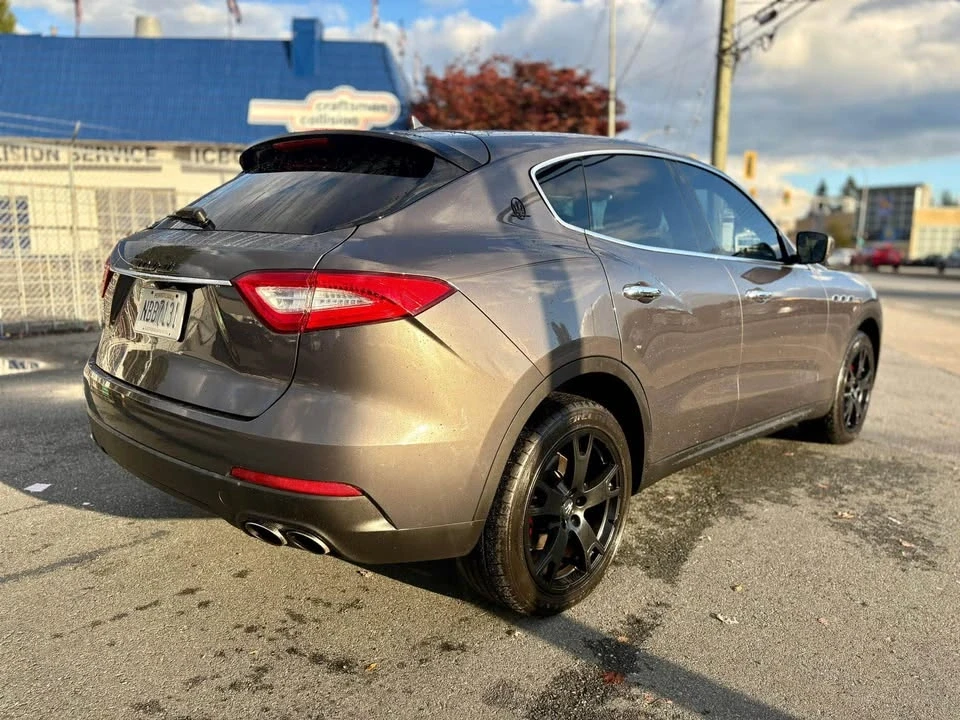 2017 Maserati Levante - Image 5 of 17
