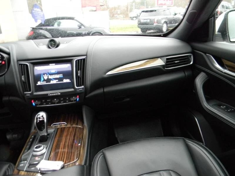 2017 Maserati Levante - Image 18 of 20
