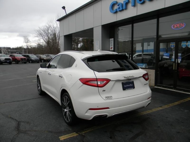 2017 Maserati Levante - Image 8 of 20