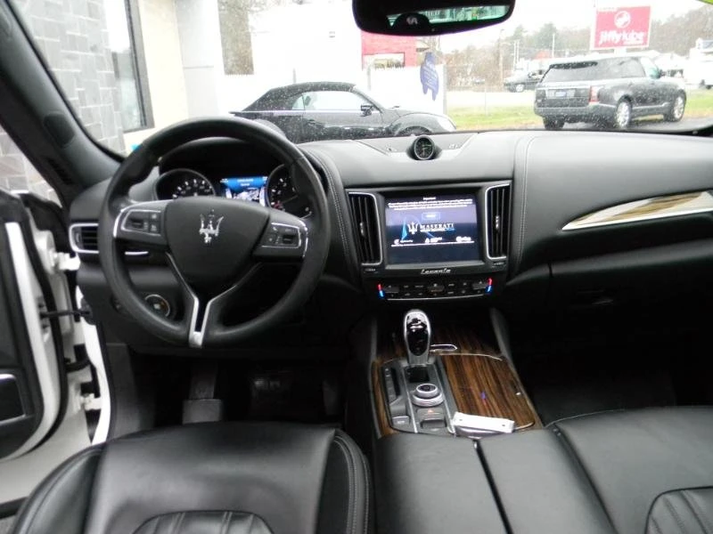 2017 Maserati Levante - Image 19 of 20