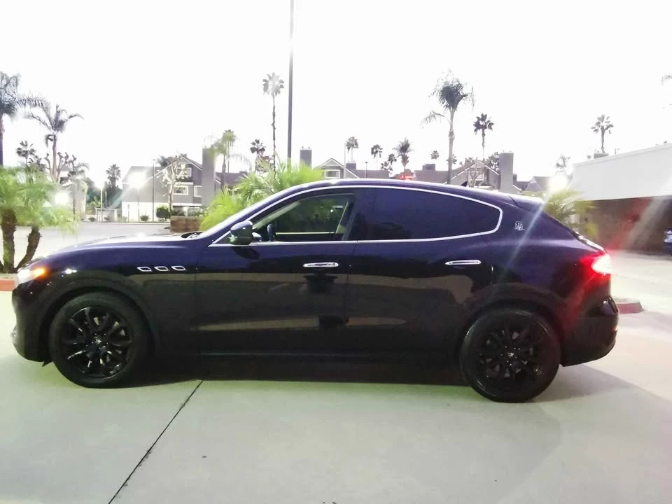 2017 Maserati Levante - Image 5 of 9