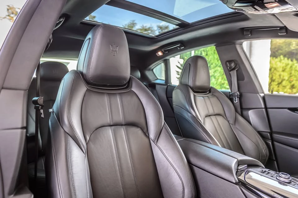 2017 Maserati Levante - Image 13 of 20