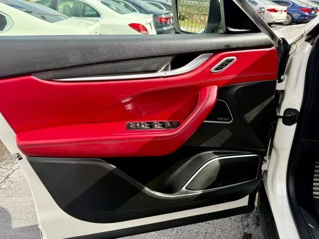 2017 Maserati Levante - Image 13 of 19