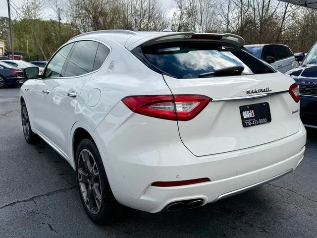 2017 Maserati Levante - Image 11 of 19