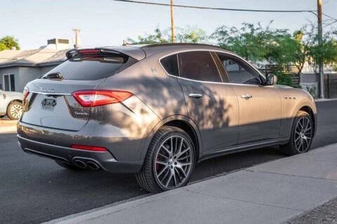 2017 Maserati Levante - Image 5 of 19