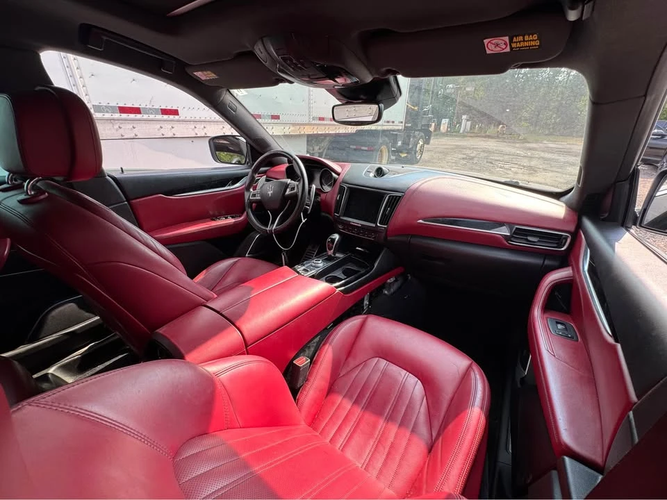 2017 Maserati Levante - Image 8 of 10