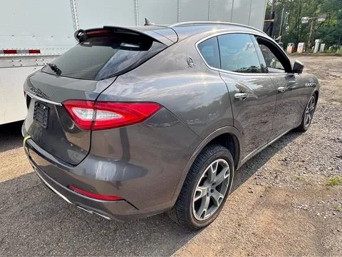 2017 Maserati Levante Premium