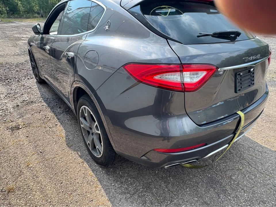2017 Maserati Levante - Image 4 of 10
