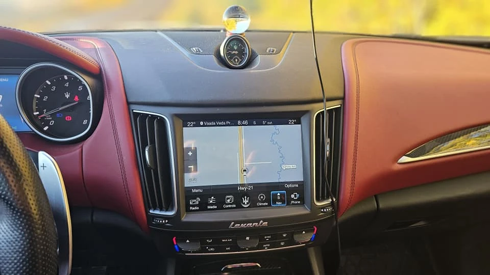 2017 Maserati Levante - Image 7 of 10