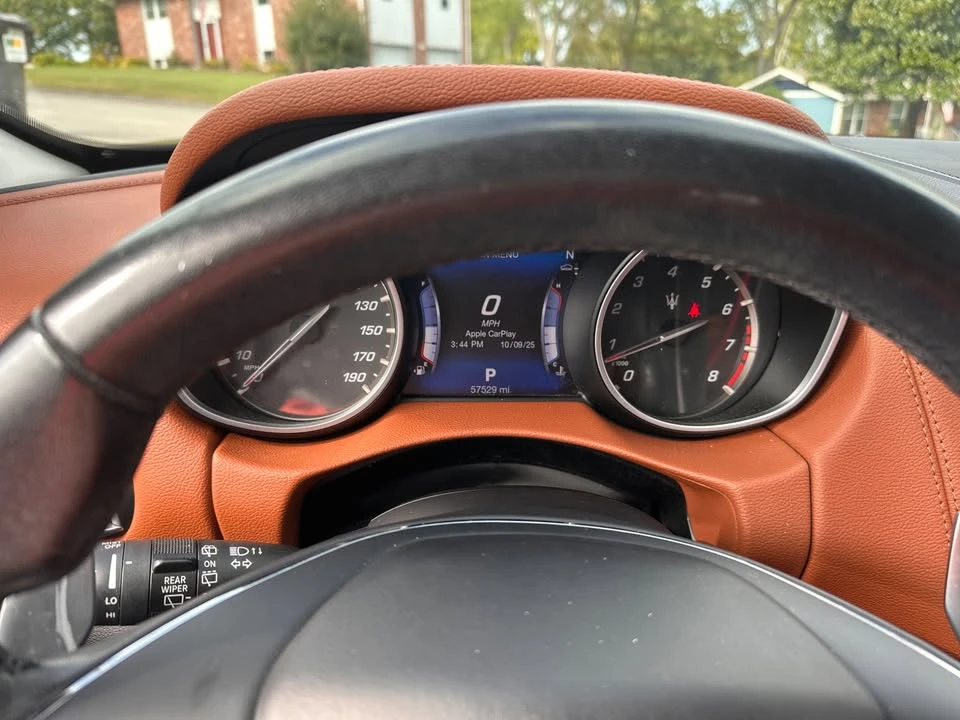 2017 Maserati Levante - Image 5 of 18