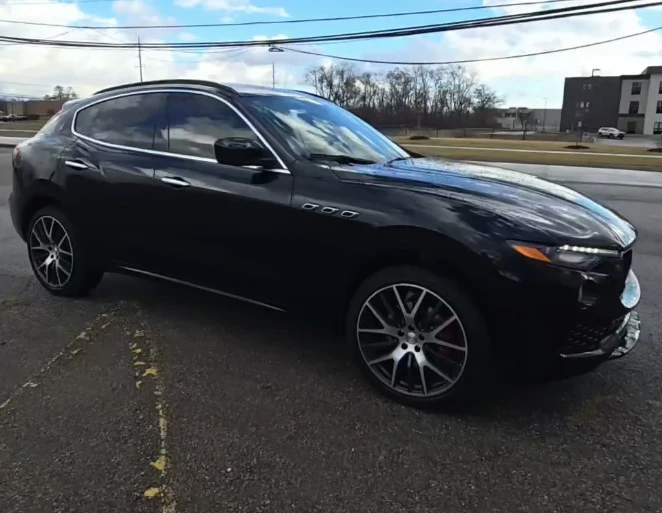 2017 Maserati Levante - Image 10 of 20