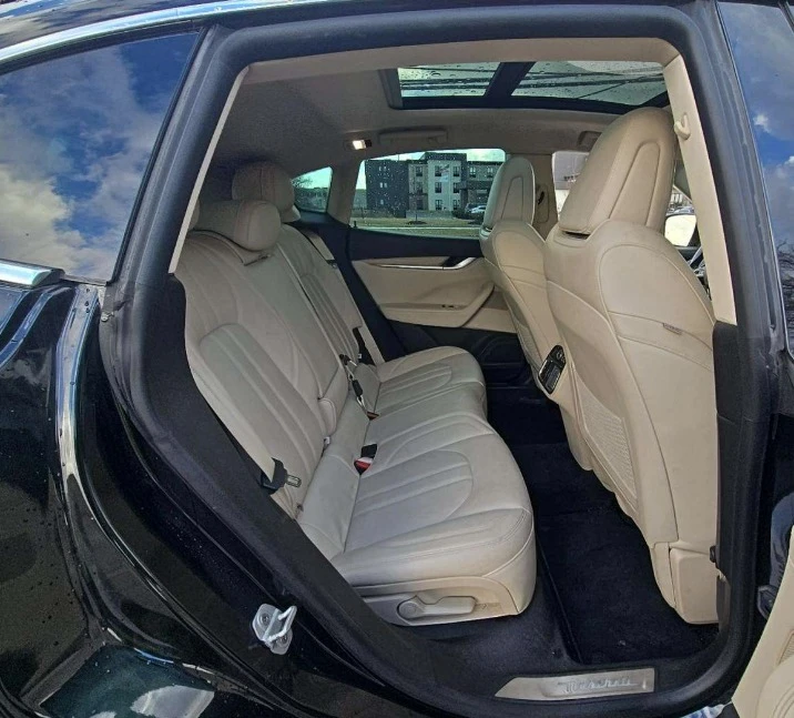 2017 Maserati Levante - Image 18 of 20